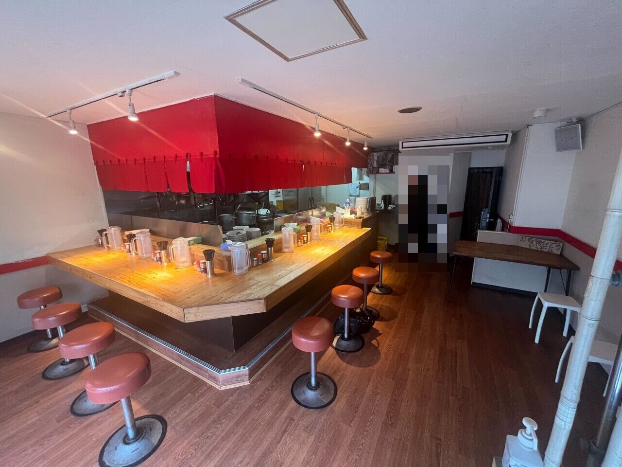 南行徳駅　内装美麗な1階路面のラーメン居抜き店舗！